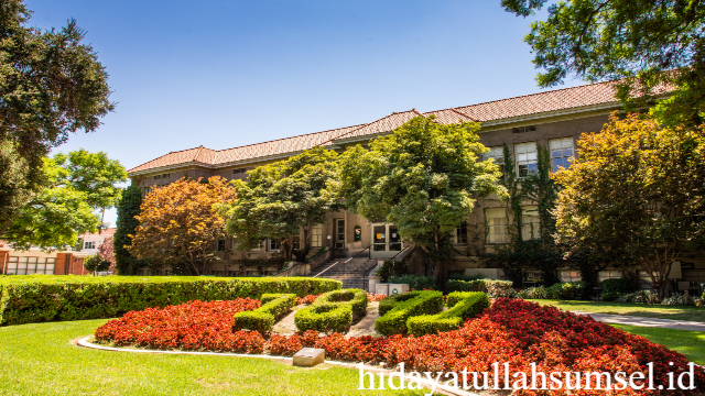 Universitas La Verne: Pusat Pendidikan Inovatif dan Multikultural